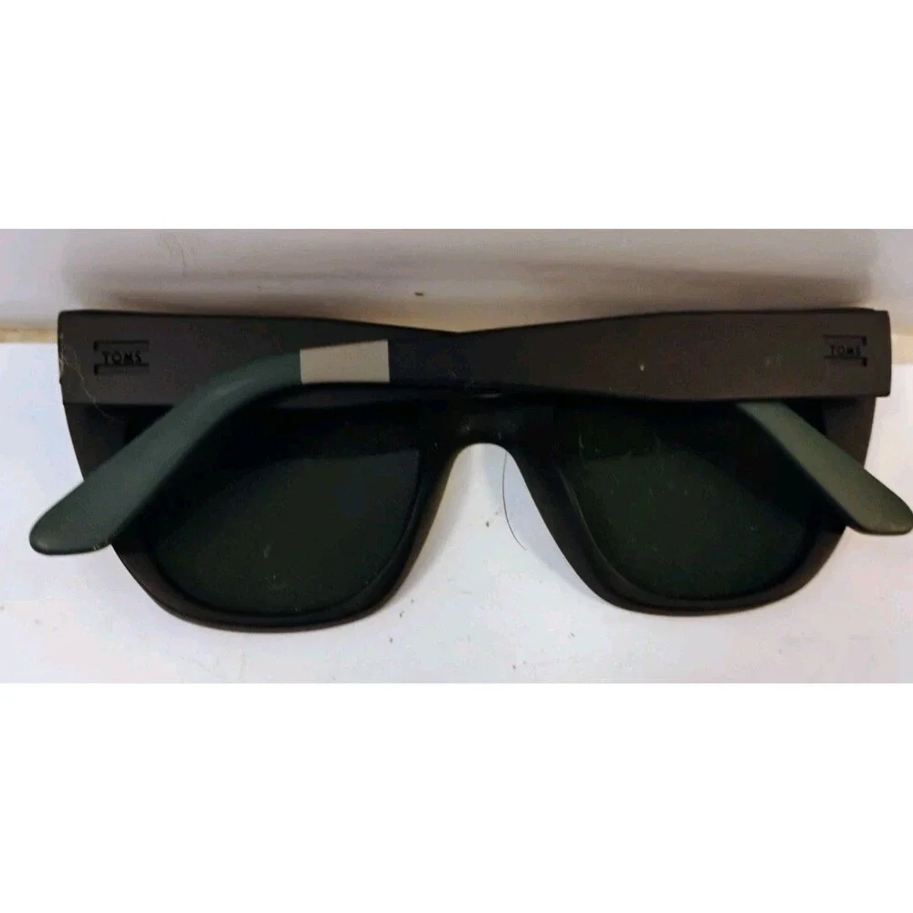 TOMS Traveler Collection Sydney Matte Black Cat Eye Sunglasses 5.5